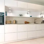 Azahara, *