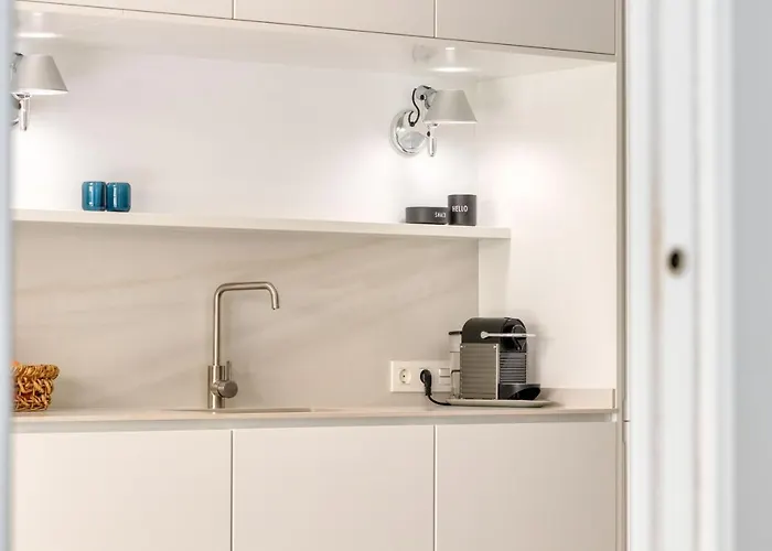 Azahara, Apartament *