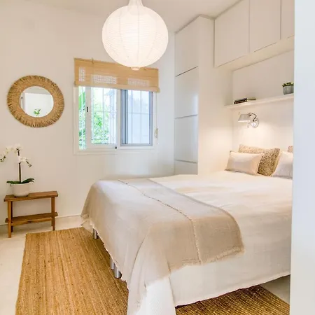 Azahara, * Marbellac